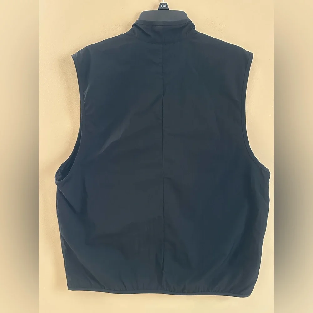 NWT Nike Men's Tech Woven Black Water Repellent Vest UVP w/ Pockets Size Medium - Picture 4 of 8